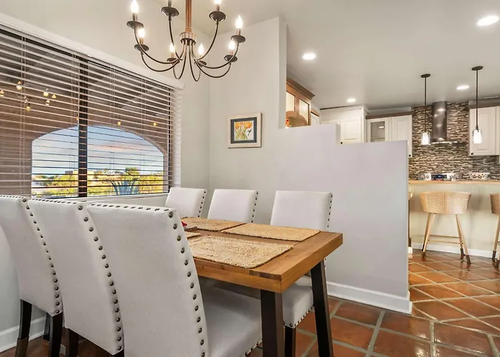 2 Homes - 7br Sleeps 18 - Pool - Amazing Mtn Views Tucson