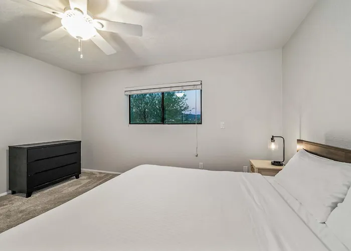 2 Homes - 7br Sleeps 18 - Pool - Amazing Mtn Views Holiday home