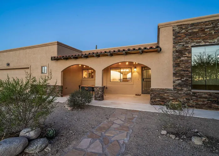 Holiday home 2 Homes - 7br Sleeps 18 - Pool - Amazing Mtn Views Tucson