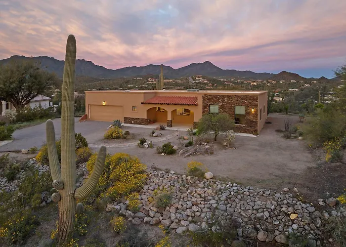 Holiday home 2 Homes - 7br Sleeps 18 - Pool - Amazing Mtn Views Tucson