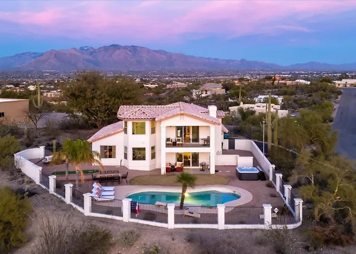 2 Homes - 7br Sleeps 18 - Pool - Amazing Mtn Views Holiday home *